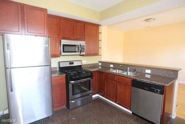 Building Photo - 4 br, 3 bath Duplex - City Flats Chicago F...
