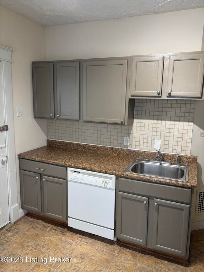 Foto del edificio - 163 N Keats Ave