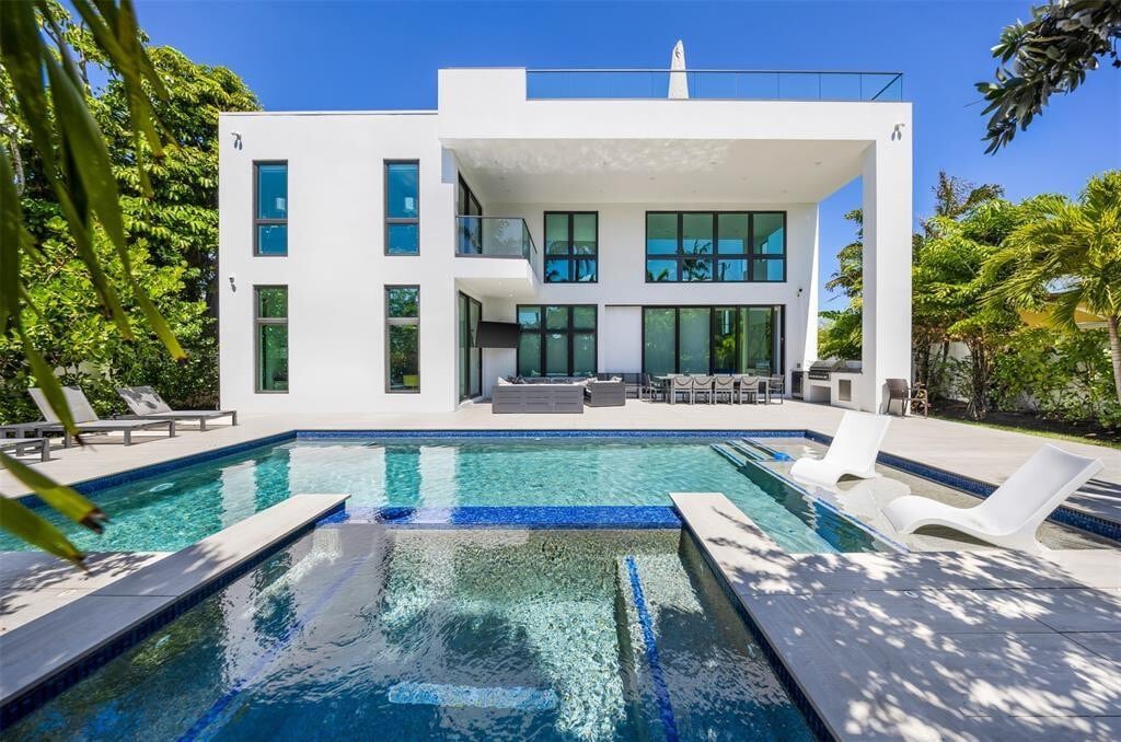 Foto principal - 2001 Marietta Dr