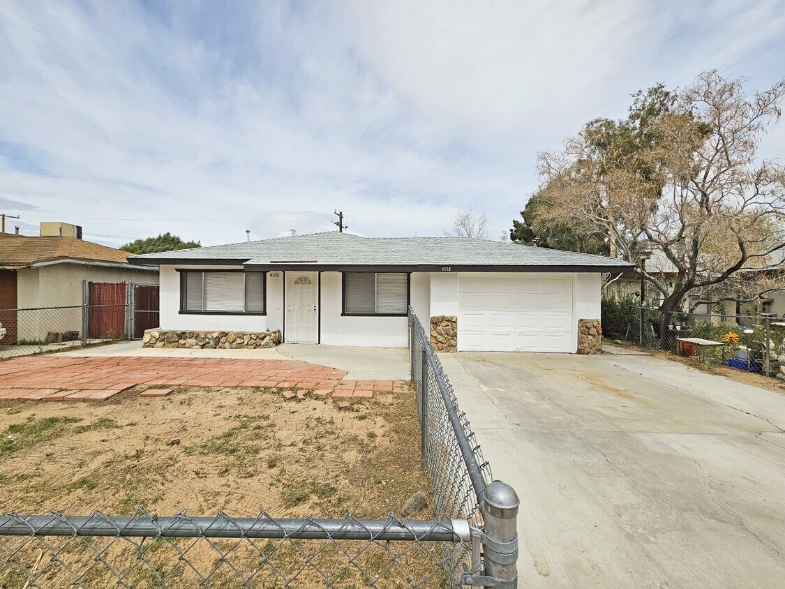 Primary Photo - 6552 Valley Ave - Available Now