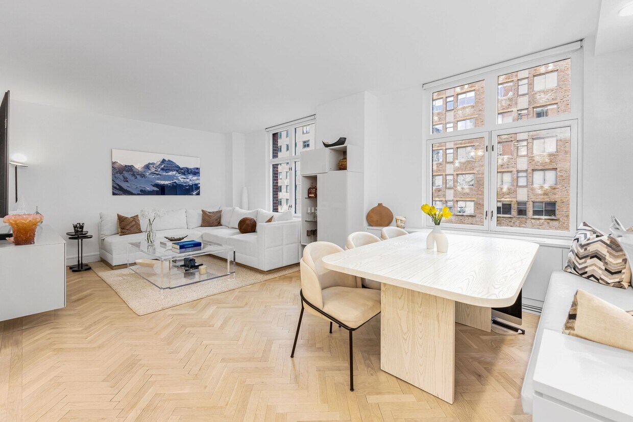Photo - 188 E 70th St (New York, NY)