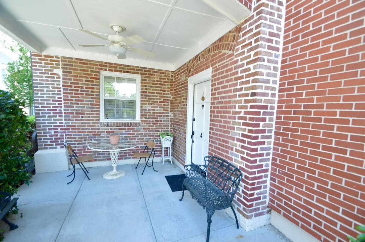 Primary Photo - 55 Ashley Ave