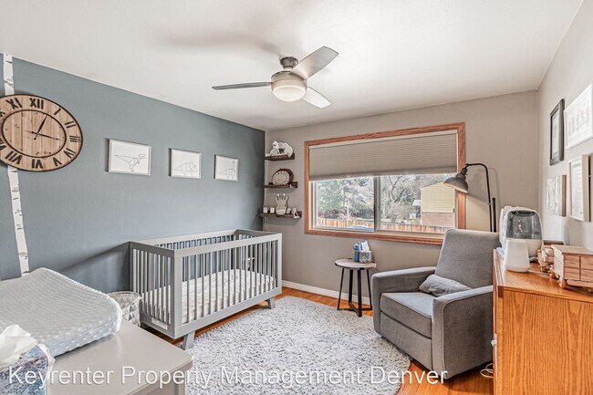 Foto del edificio - 3 br, 2.5 bath House - 6320 E Asbury Ave