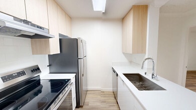 Interior Photo - Eight 80 Newport Beach