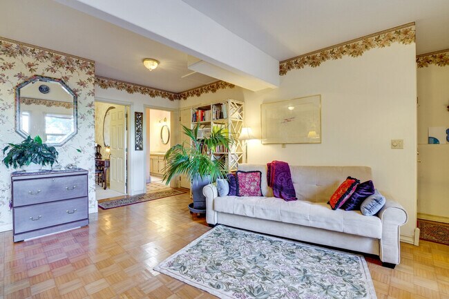 Foto del edificio - 1421 Landes St