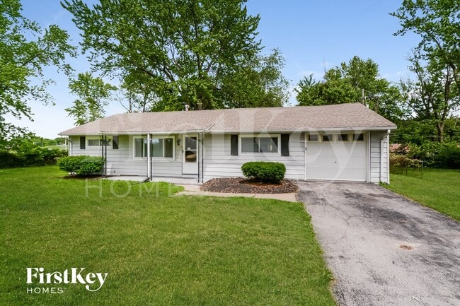 Building Photo - 704 Highland Dr