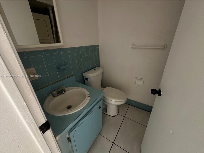 Foto del edificio - 5311 NW 27th St