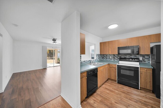 Foto del edificio - 1044/1046 SE 11th ST