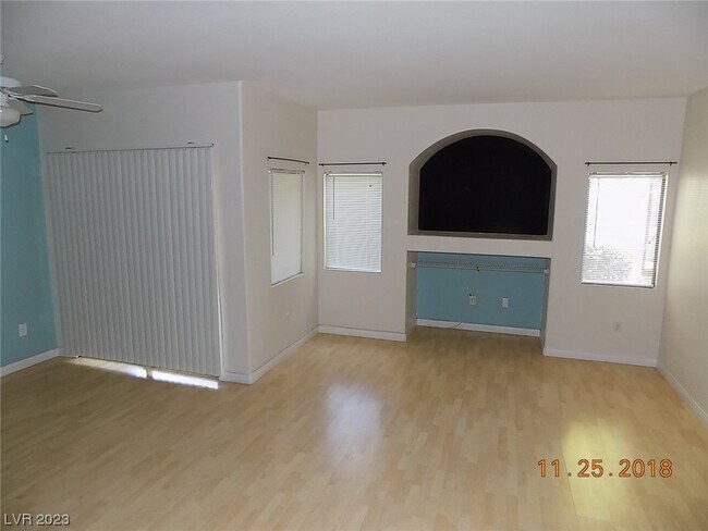 Foto del edificio - 8250 N Grand Canyon Dr