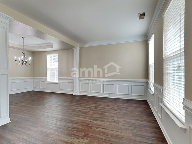 Building Photo - 2572 Viola Ct