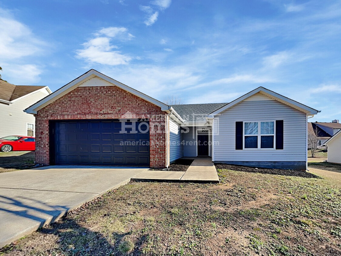 1115 Benton Mason Drive House Rental in La Vergne, TN