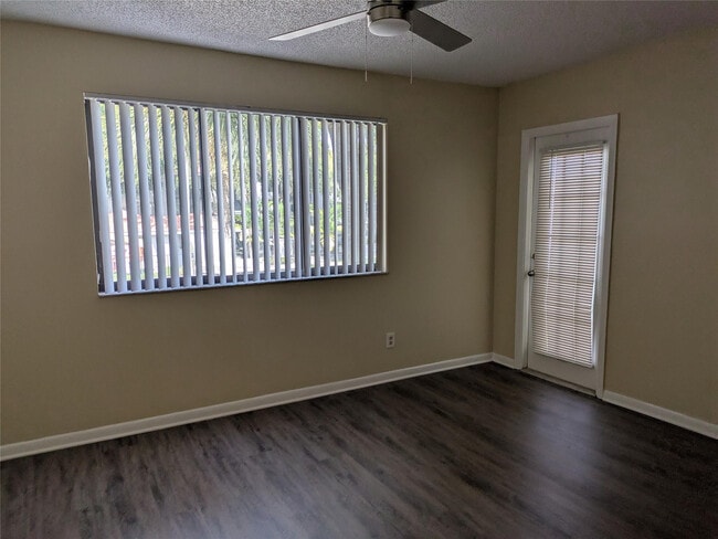 Foto del edificio - 9166 W Atlantic Blvd