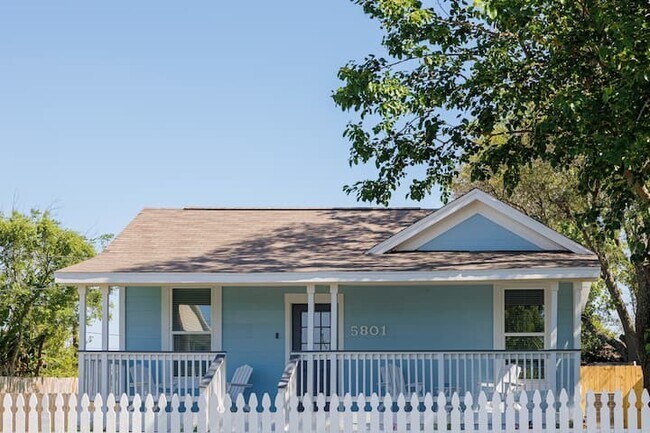 Foto del edificio - 5801 Avenue S 1/2