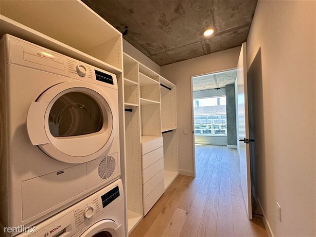 Photo - 960 Market St Apartment