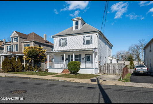 Building Photo - 437 Willow Ave