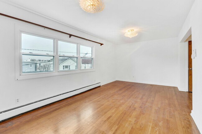 Foto del edificio - 199 Hopkins Ave