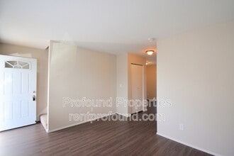 Building Photo - 738 NE 94th Ave