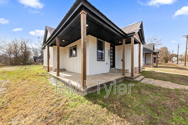 Foto del edificio - 1259 Bonham St
