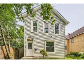 Building Photo - 707 Jenks Ave E Building Photo - 707 Jenks Ave E