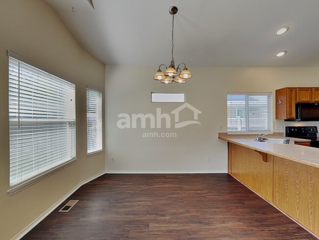 Building Photo - 2839 W Santa Clara Dr
