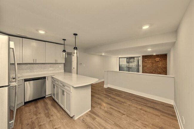 Foto del edificio - 2 bedroom in Chicago IL 60610