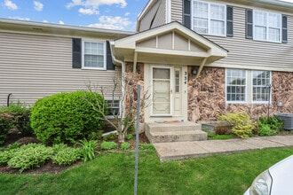 Building Photo - 334 Plumwood Ct