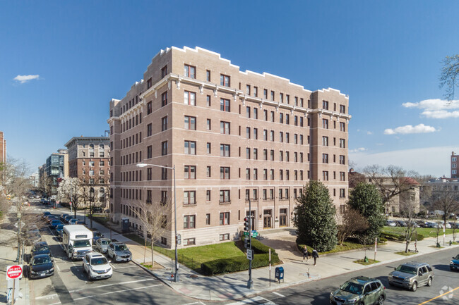Building Photo - Brittany Condominium