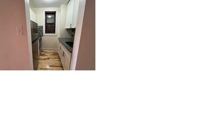 Building Photo - 985 Ocean Ave