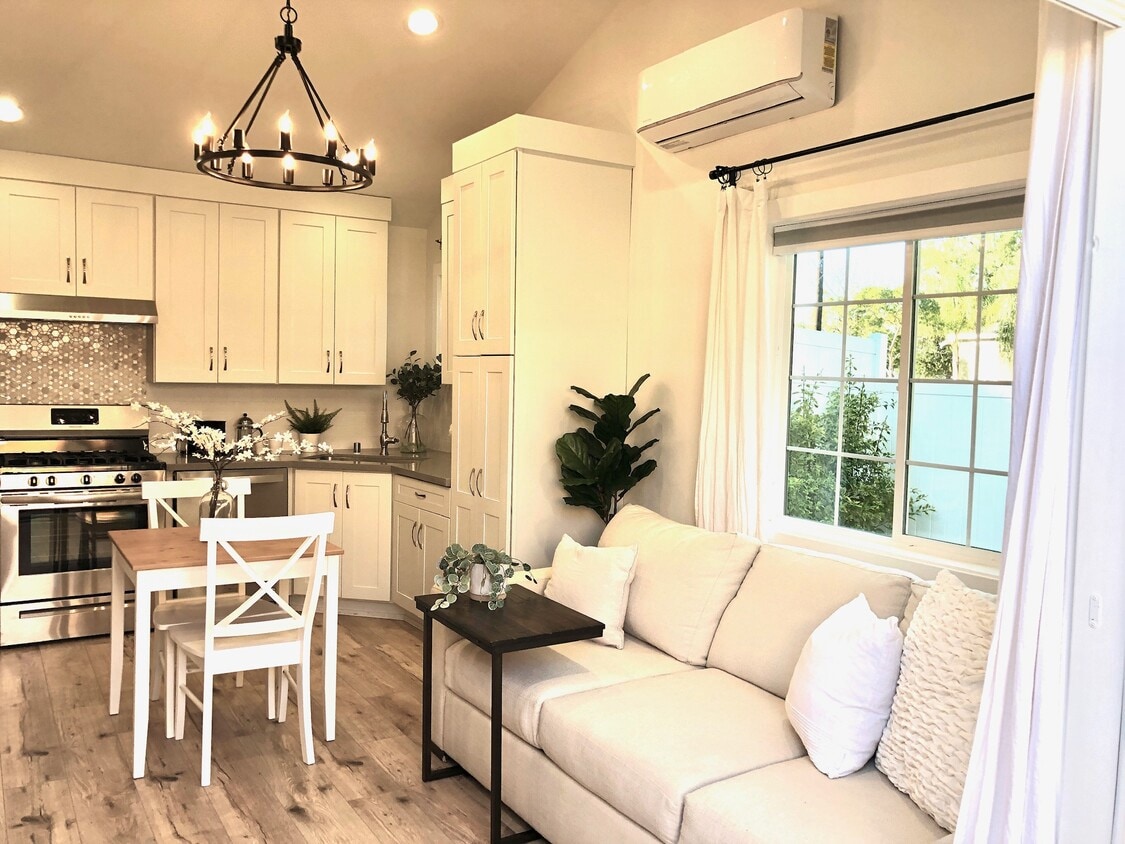 Photo - 4254 Keever Ave (Long Beach, CA)