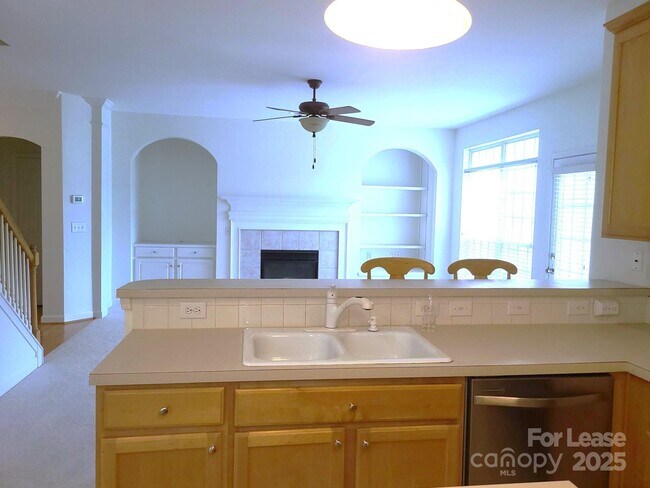 Foto del edificio - 17213 Cranwood Ave