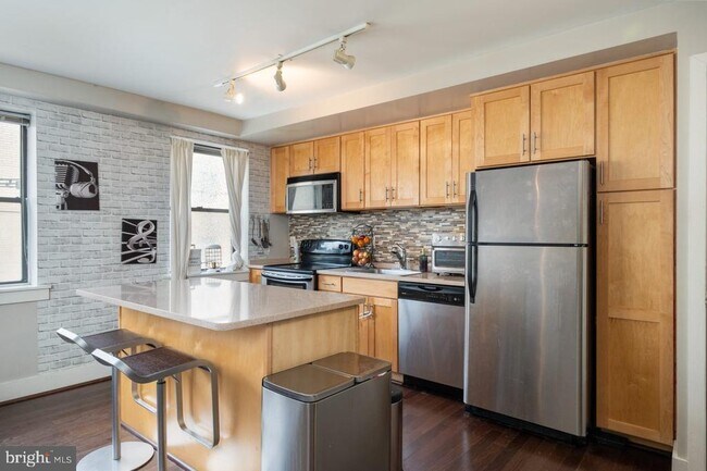 Foto del edificio - 210 Oakwood St SE