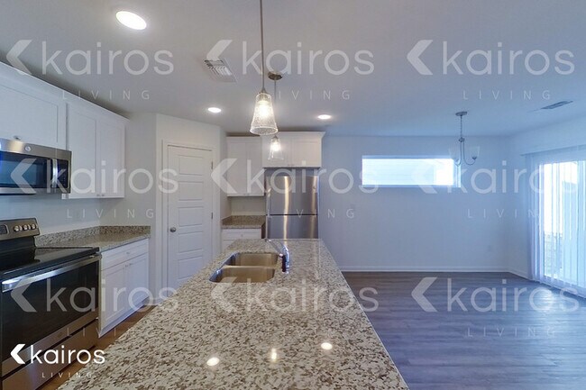 Building Photo - 11487 Camden Court Cir.