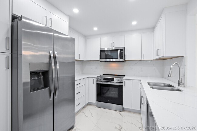 Foto del edificio - 501 E Dania Beach Blvd