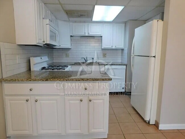 Foto del edificio - 1711 Cotton Patch Ln
