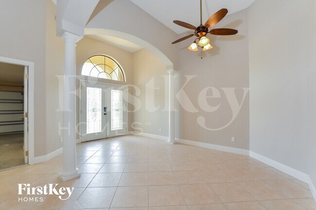 Foto del edificio - 1655 James Cir