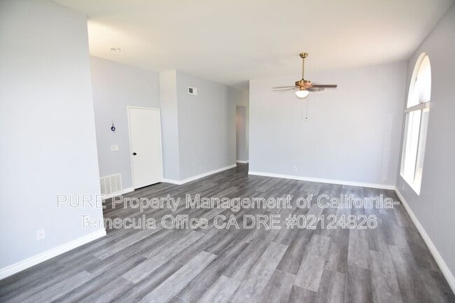 Building Photo - 40226 Tanager Cir