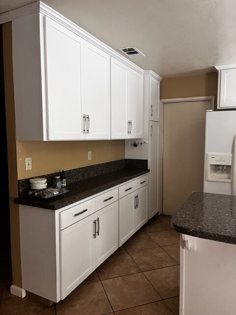 Building Photo - 8826 Ildica St