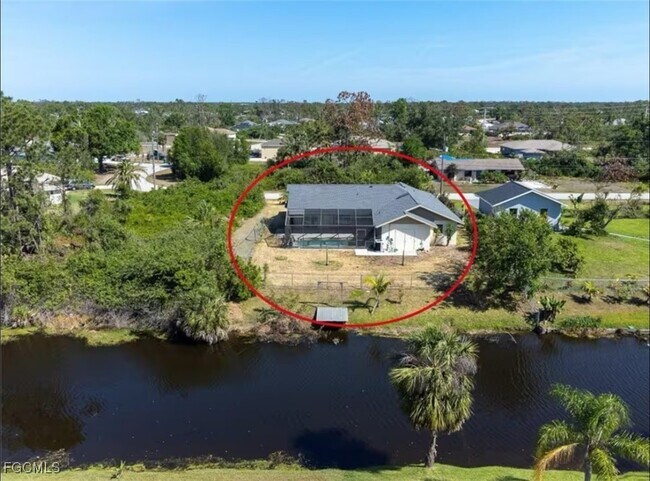 Foto del edificio - 11195 Seabreeze Ave