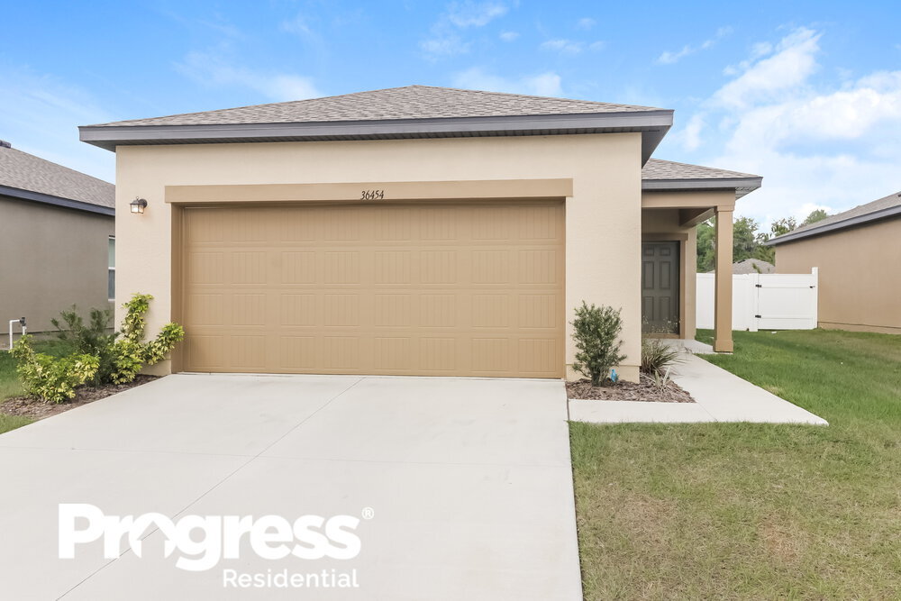Foto principal - 36454 River Rd