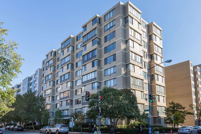 Building Photo - 2030 F St NW