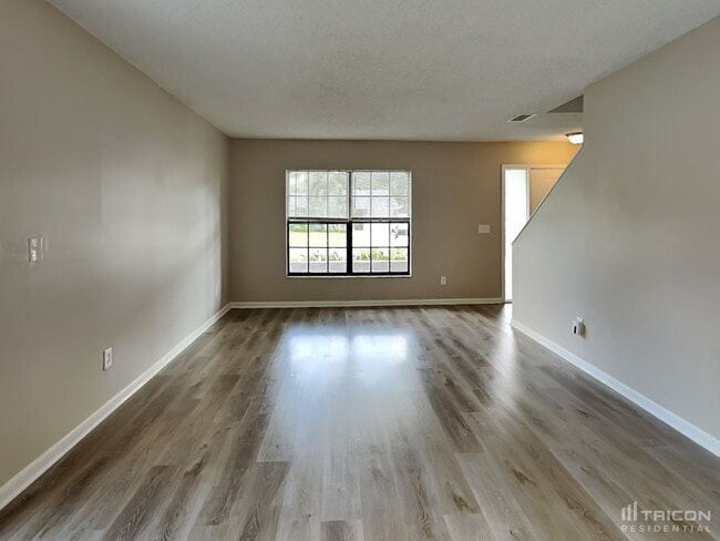 Foto del edificio - 4920 Traskwood Ct