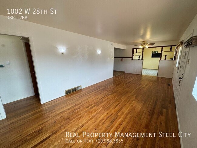 Building Photo - 1002 W 28th St