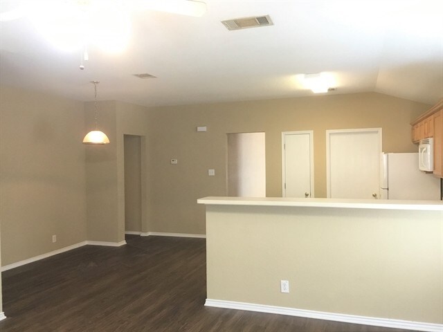 Building Photo - 12107 Clubhouse