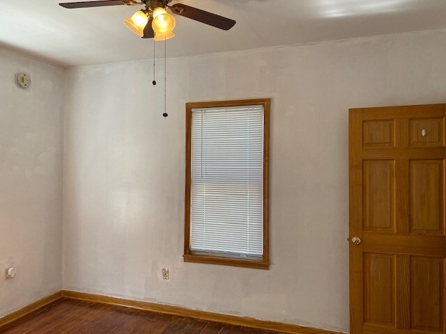 Building Photo - 3145 N Oakley Ave