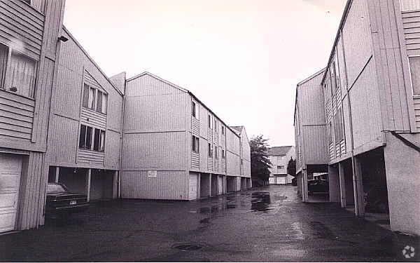 Building Photo - Cherry Blossom Estates
