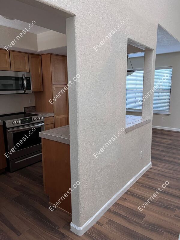 Building Photo - 6651 N Campbell Ave