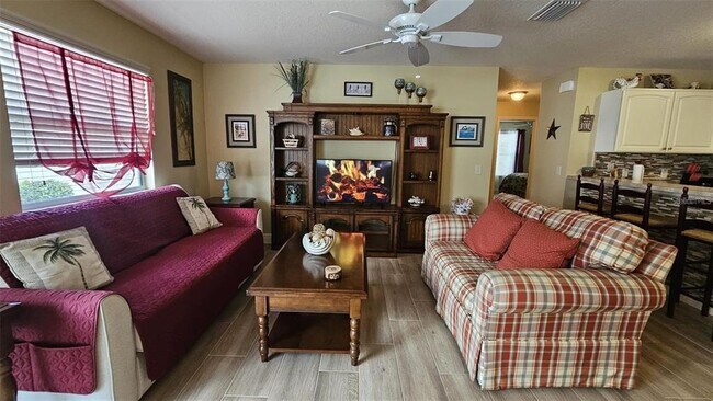 Foto del edificio - 2552 Red Cedar Ln