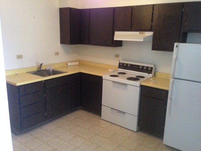 Foto del edificio - Prairie West Apartments