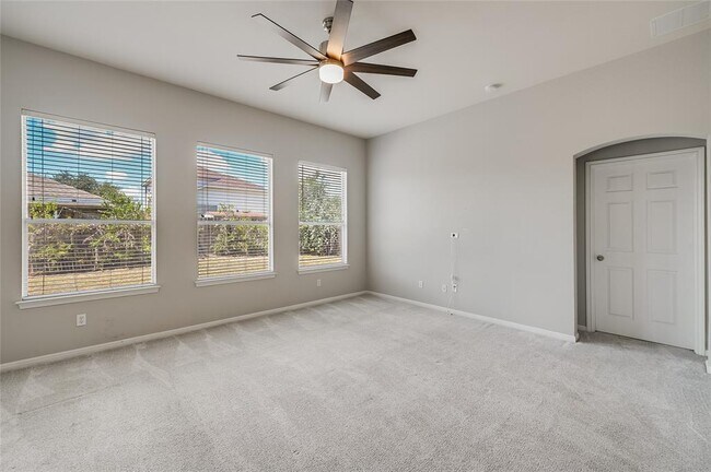 Foto del edificio - 11716 Larch Valley Dr