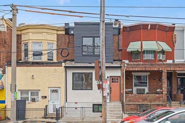 Foto del edificio - 6049 Elmwood Ave
